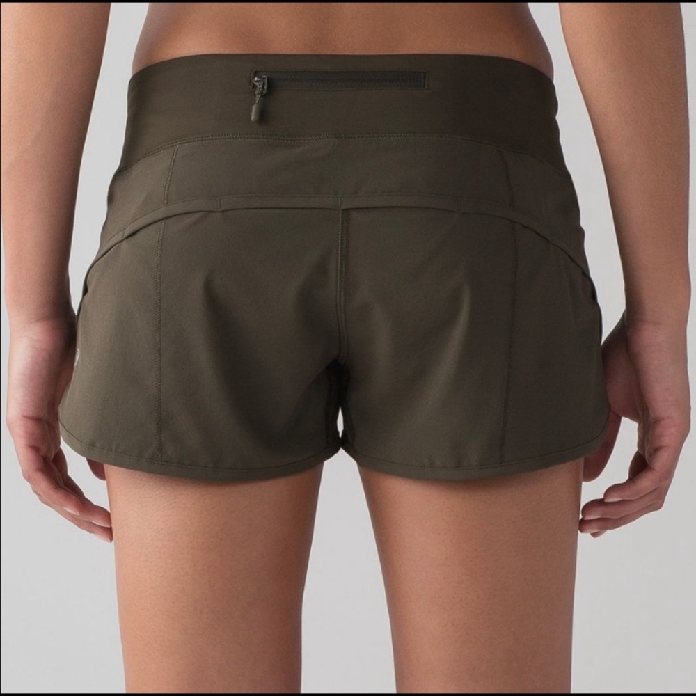 🍋 RARE Lululemon Speed Short 2.5” Dark Olive Sz 2